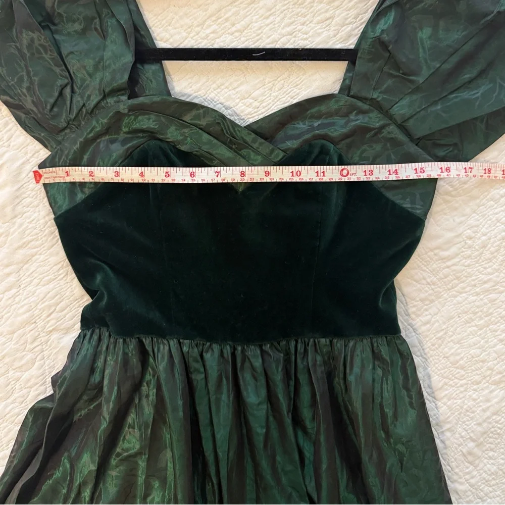 Laura Ashley Vintage Green Velvet and Taffeta Party Mini Dress - Picture 5 of 6